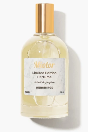בהשראת Narciso Rodriguez For Her